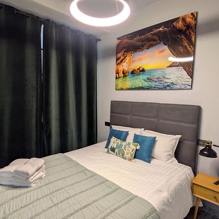 Alma De Malaga 2Br Stay With Art History & Comfort In The Heart Of The City Μάλαγα Εξωτερικό φωτογραφία