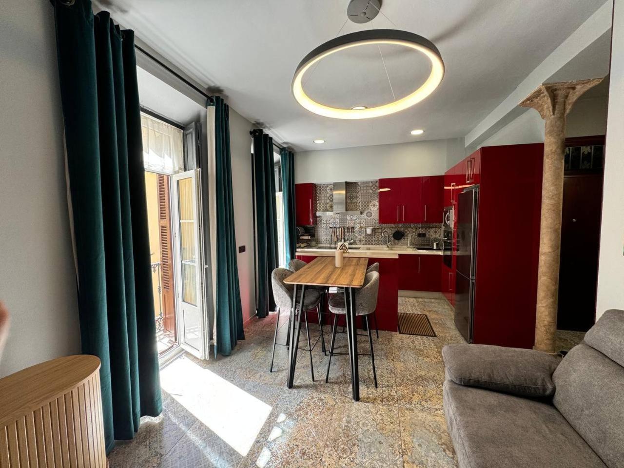 Alma De Malaga 2Br Stay With Art History & Comfort In The Heart Of The City Μάλαγα Εξωτερικό φωτογραφία